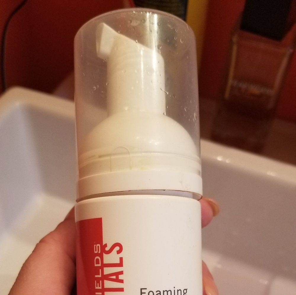 Rodan and fields self tanner. Used once